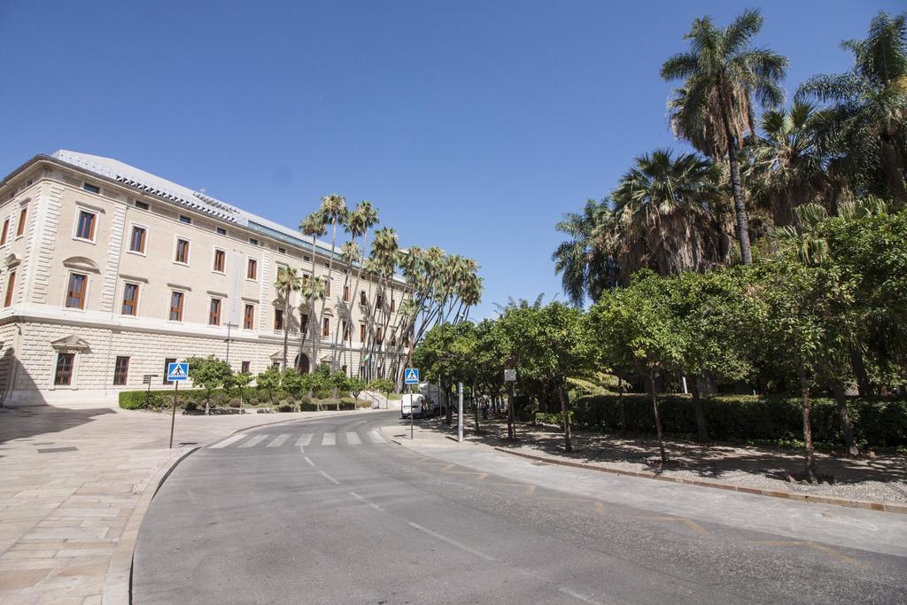 Cortina Apartments ! Málaga Exteriör bild